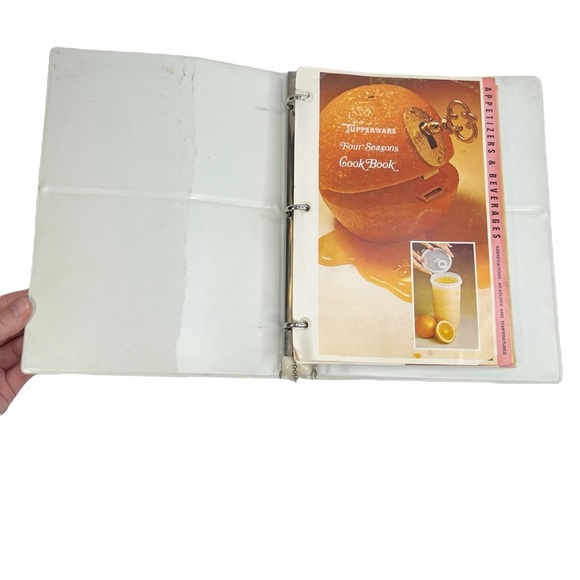 Vintage 1969 Tupperware Four Seasons Binder Cookbook Preparing & Serving Foods - Picture 3 of 10